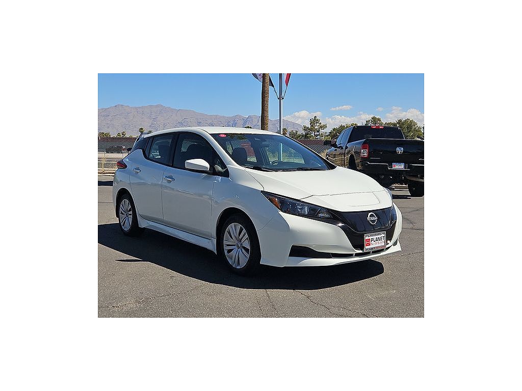 2025 Nissan Leaf S