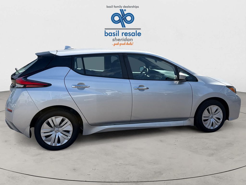 2025 Nissan Leaf S