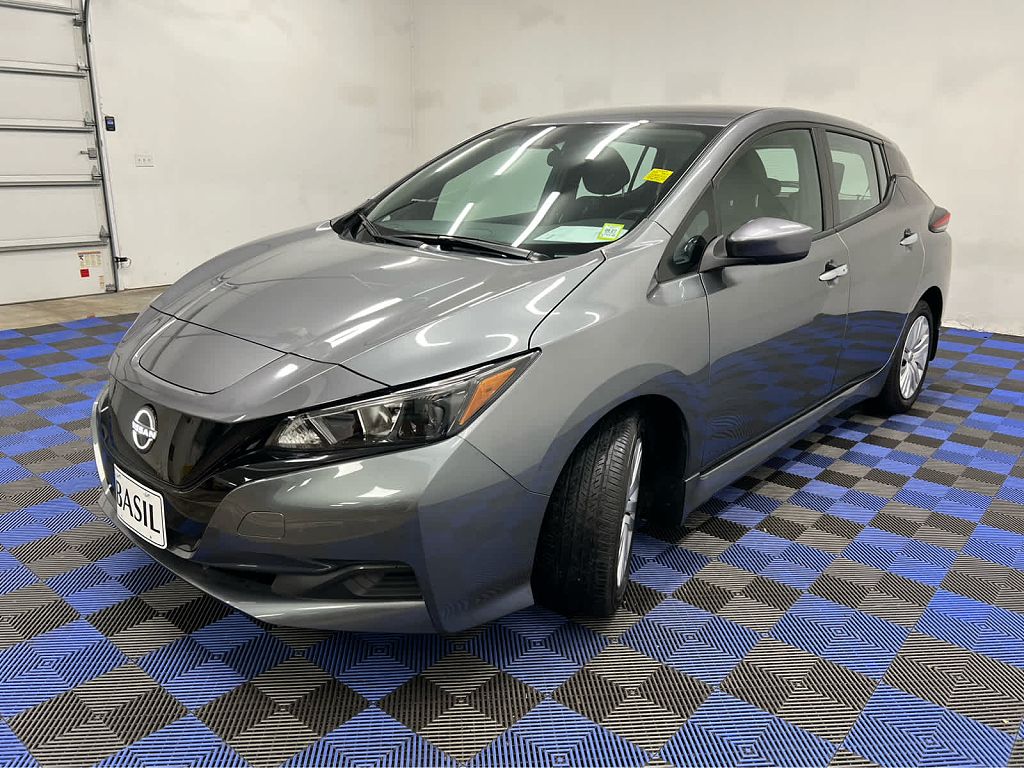 2025 Nissan Leaf S