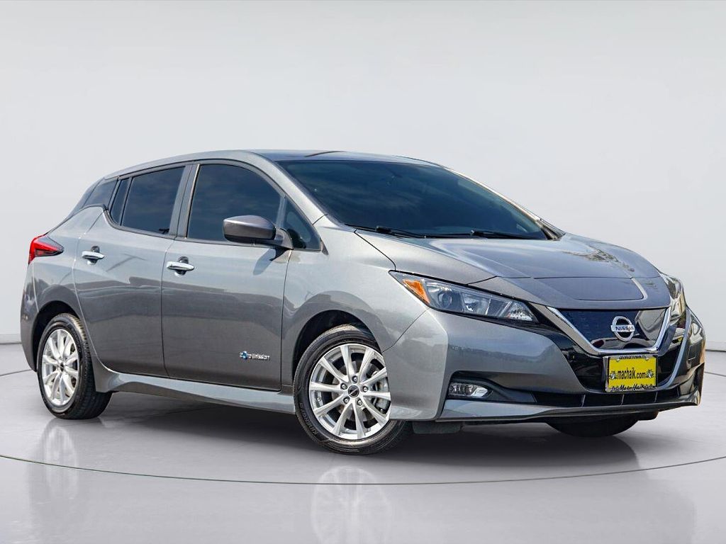 2018 Nissan LEAF SV