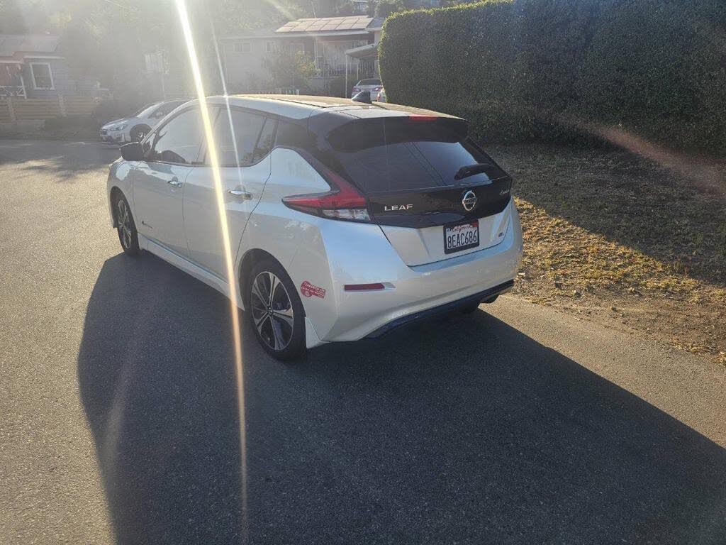 2018 Nissan Leaf photo 3