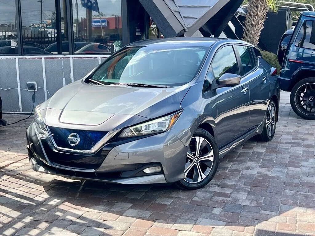 2022 Nissan LEAF SV
