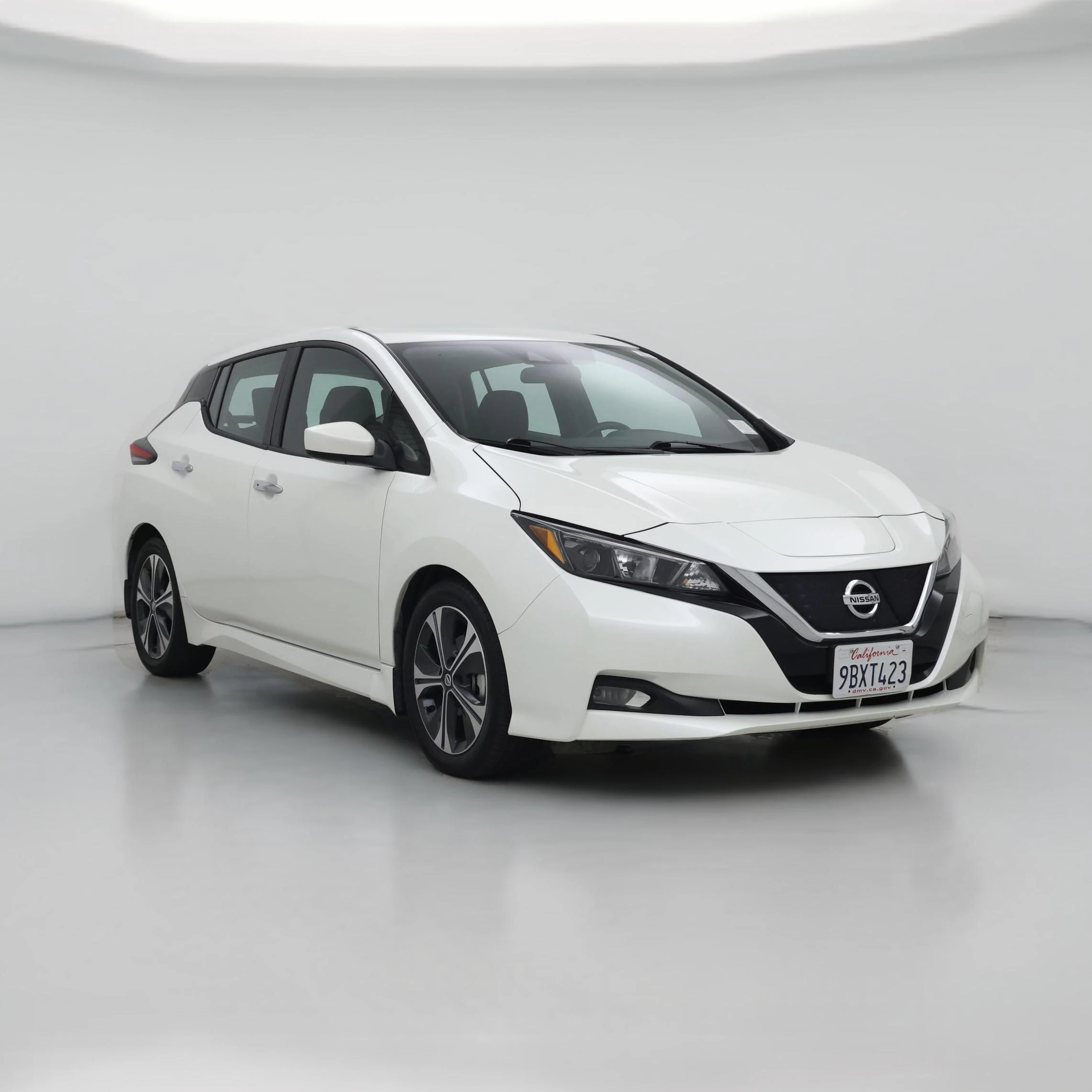 2022 Nissan LEAF photo 1