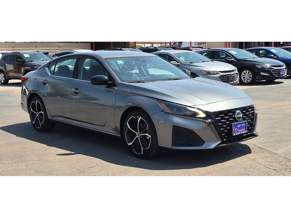 2023 Nissan Altima 2.5 SR