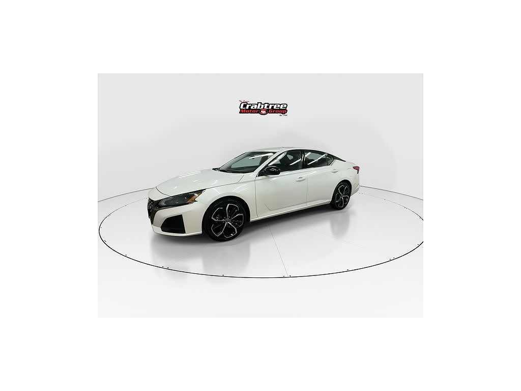 2023 Nissan Altima 2.5 SR