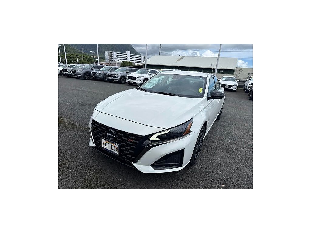 2024 Nissan Altima 2.5 SR