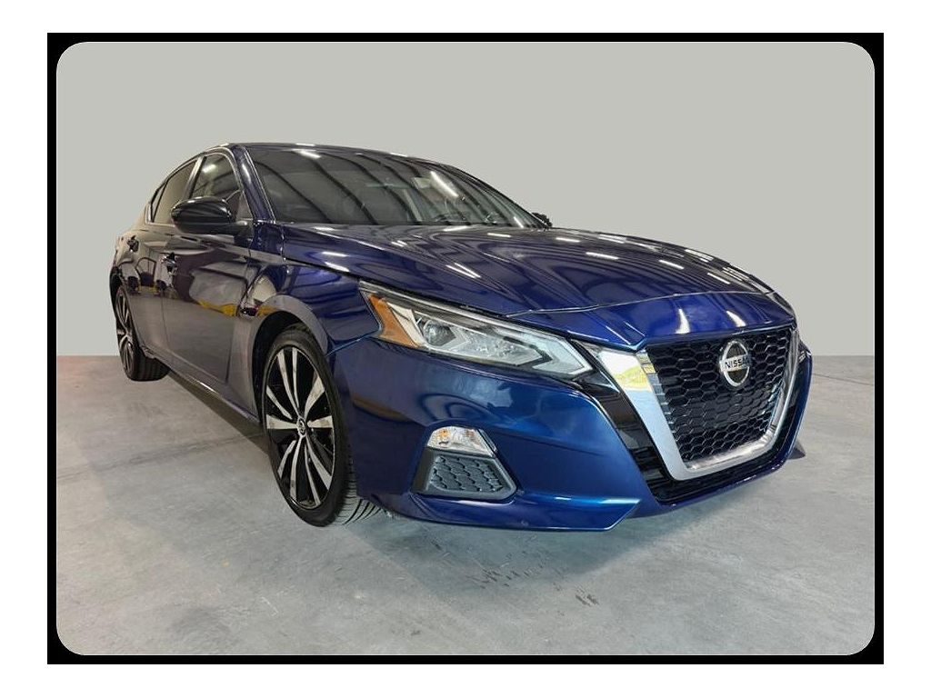 2022 Nissan Altima 2.5 SR