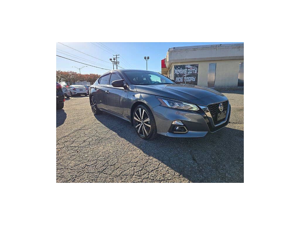 2022 Nissan Altima 2.5 SR