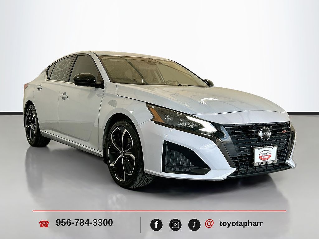 2023 Nissan Altima 2.5 SR