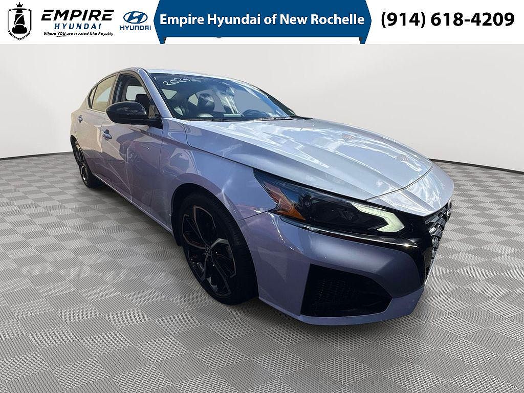 2024 Nissan Altima 2.5 SR