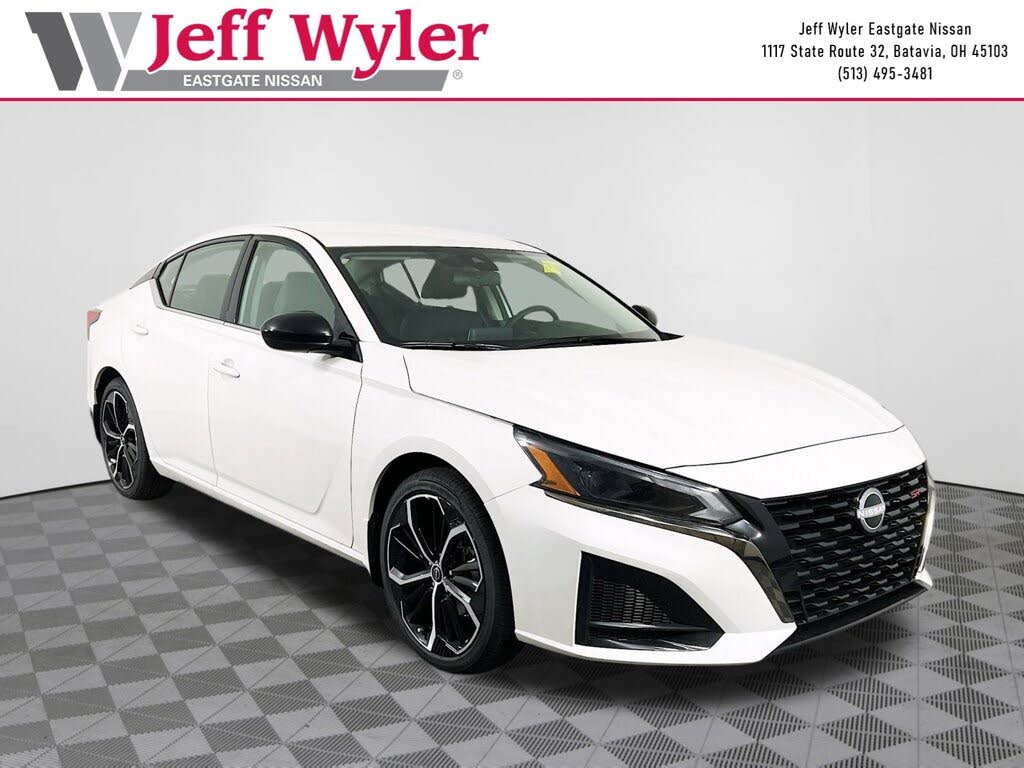 2025 Nissan Altima 2.5 SR