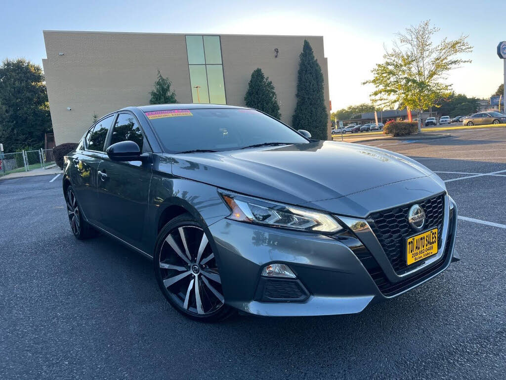 2022 Nissan Altima 2.5 SR