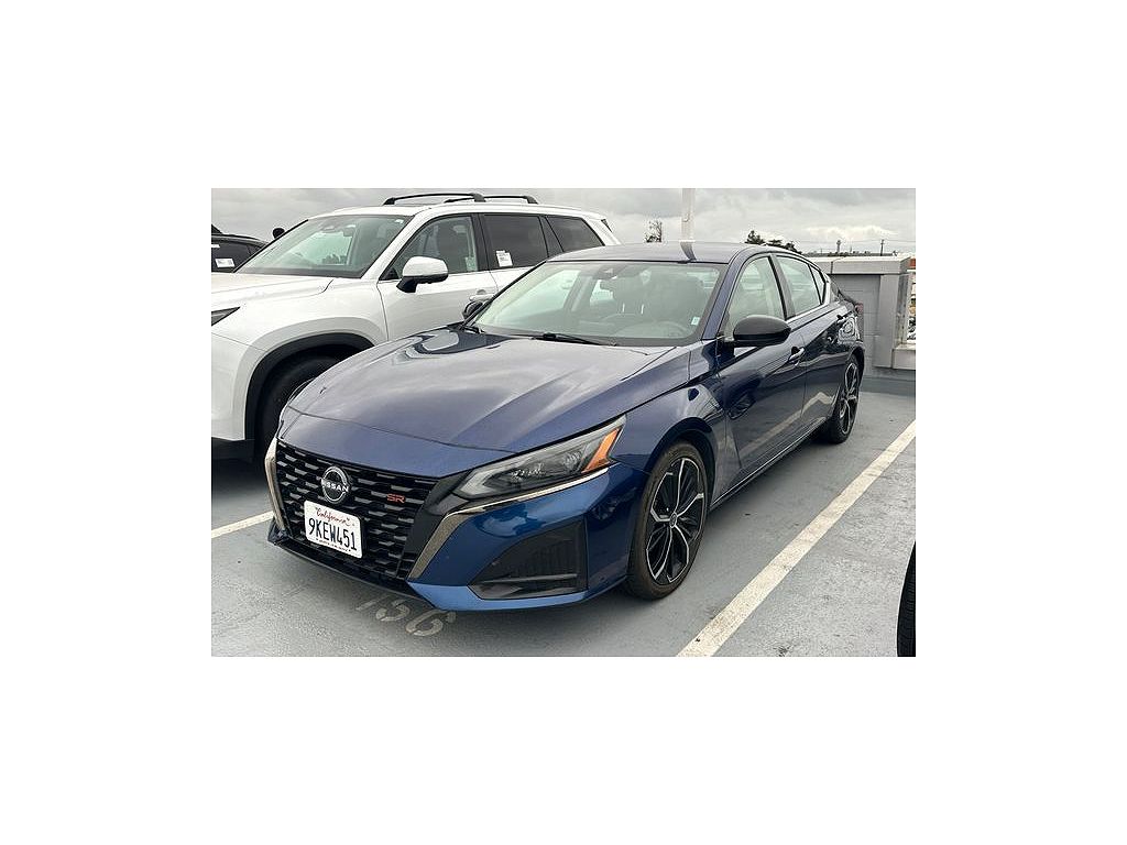 2024 Nissan Altima 2.5 SR
