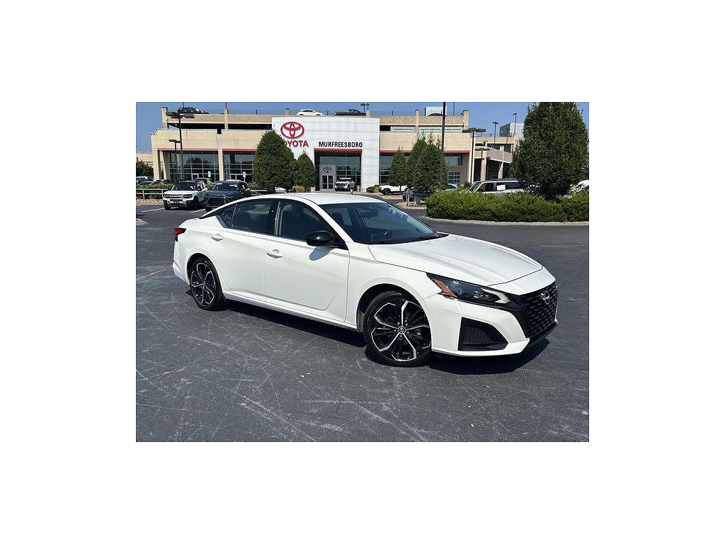 2024 Nissan Altima 2.5 SR