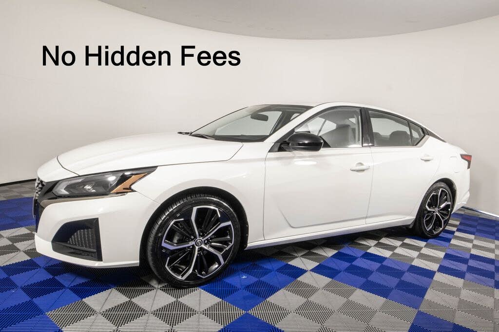 2025 Nissan Altima 2.5 SR
