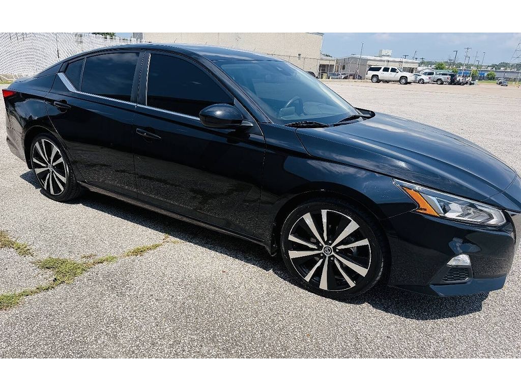 2021 Nissan Altima 2.5 SR