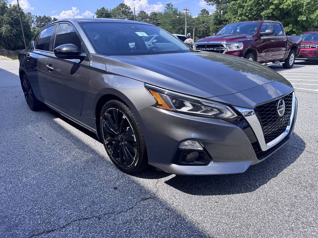 2022 Nissan Altima 2.5 SR