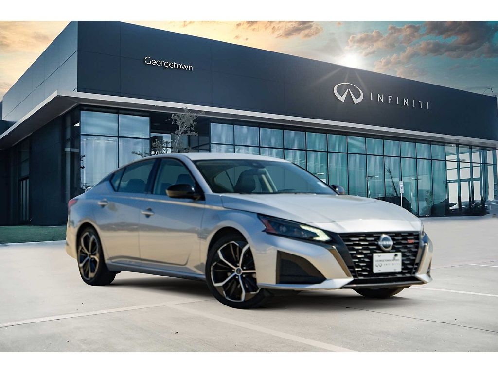 2024 Nissan Altima 2.5 SR