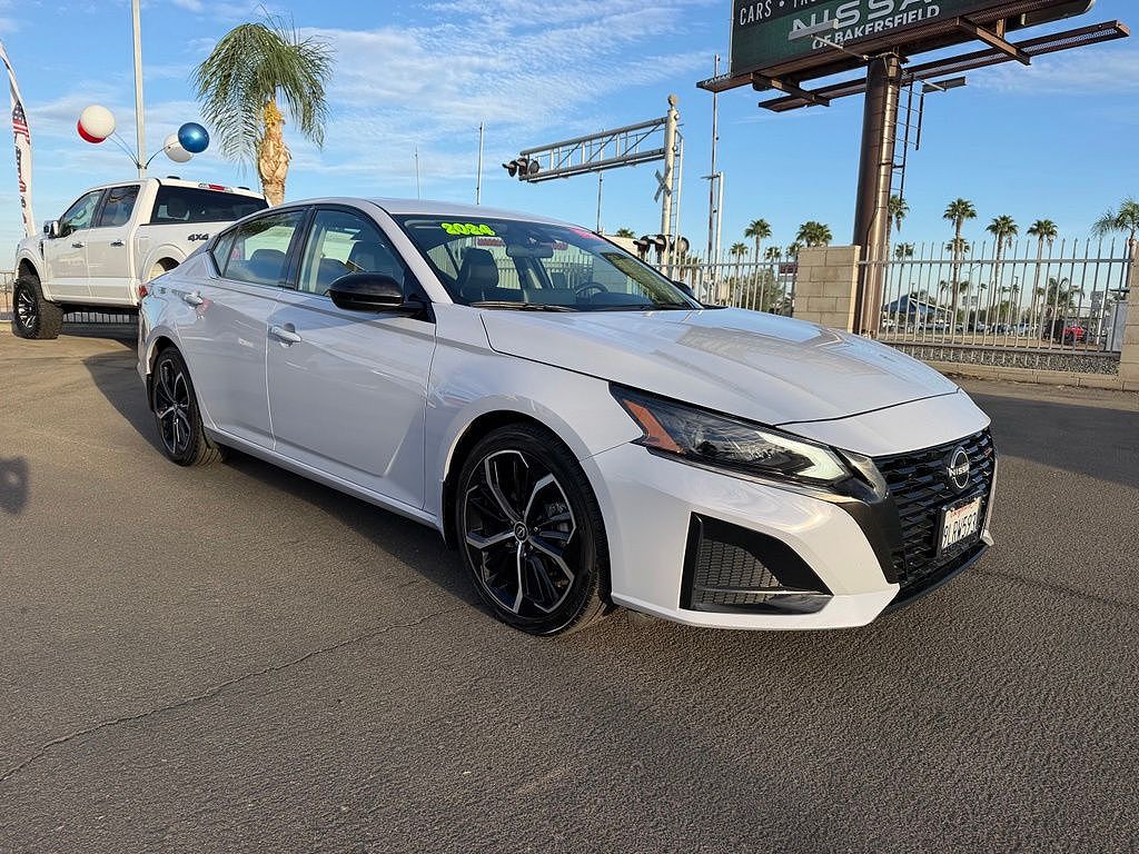 2024 Nissan Altima 2.5 SR