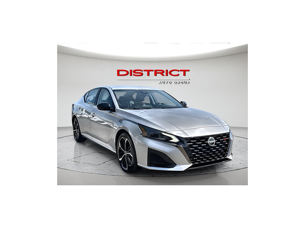 2023 Nissan Altima 2.5 SR