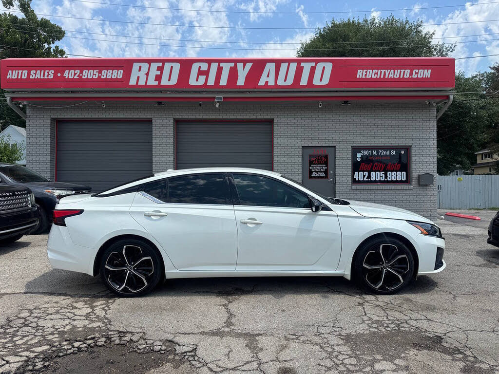 2024 Nissan Altima 2.5 SR