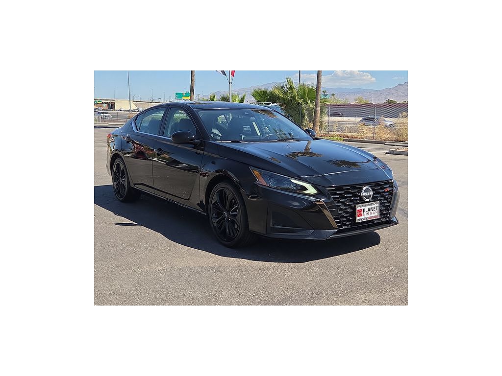 2024 Nissan Altima 2.5 SR