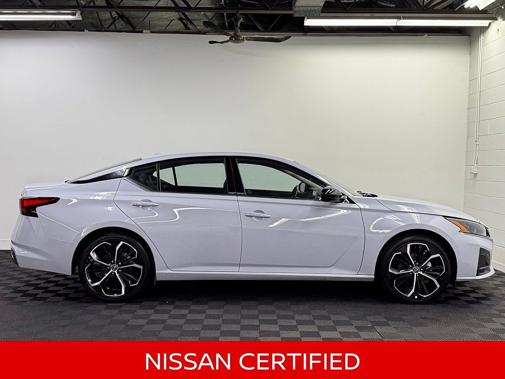 2024 Nissan Altima 2.5 SR