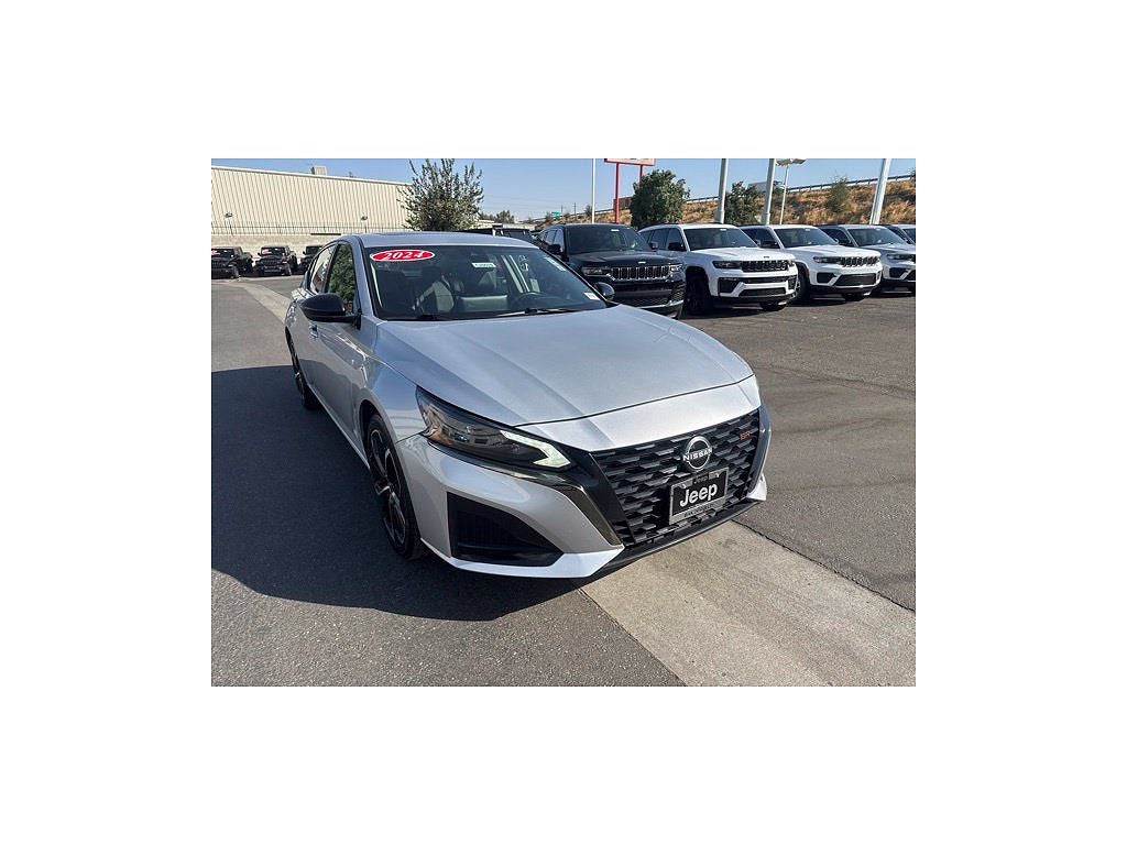 2024 Nissan Altima 2.5 SR