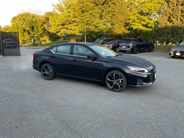 2025 Nissan Altima 2.5 SR