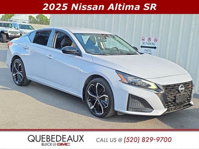 2025 Nissan Altima 2.5 SR