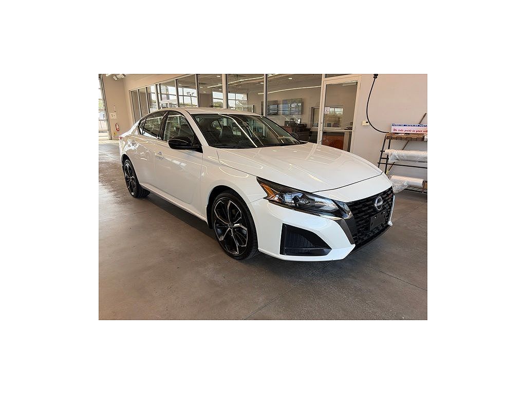 2024 Nissan Altima SR Intelligent AWD
