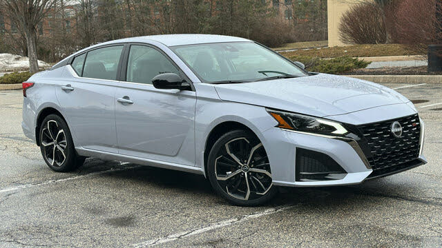 2025 Nissan Altima 2.5 SR