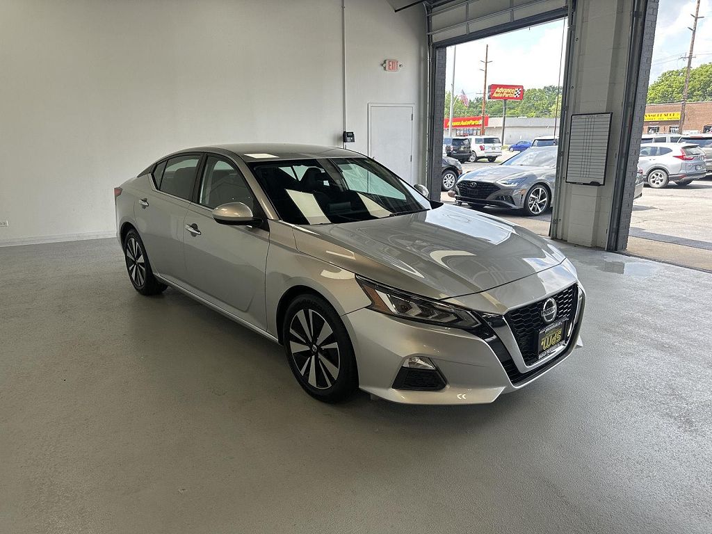 2022 Nissan Altima 2.5 SV