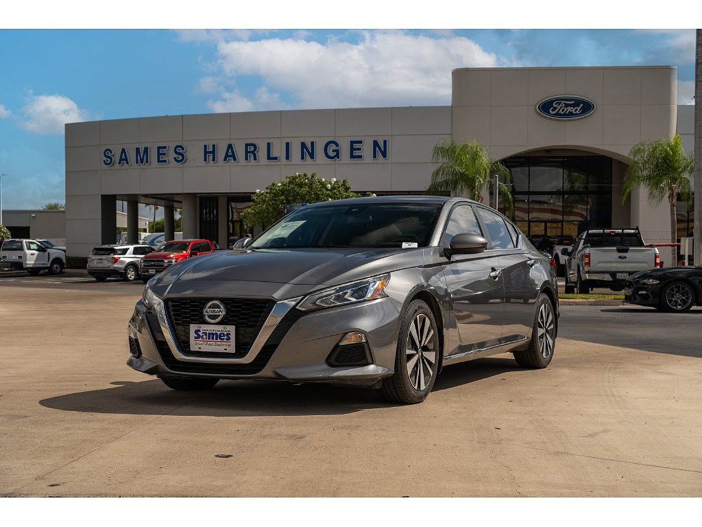 2022 Nissan Altima 2.5 SV