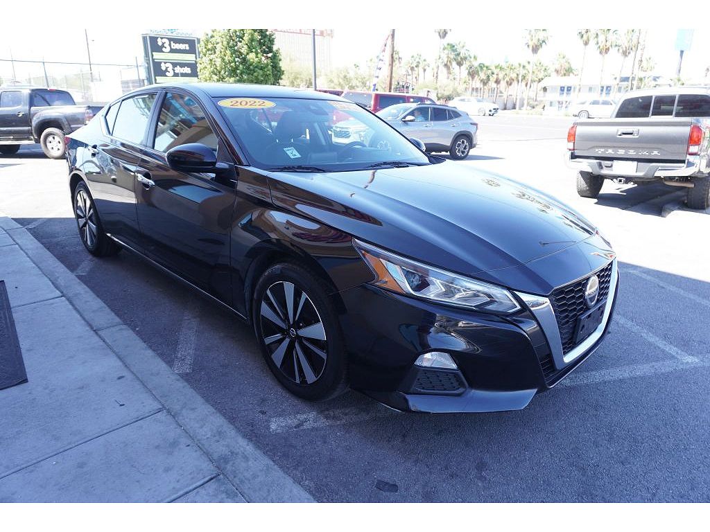 2022 Nissan Altima 2.5 SV