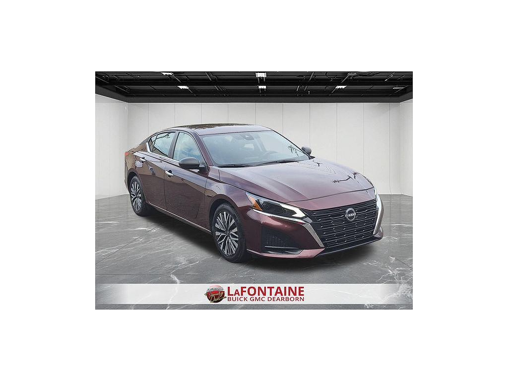 2024 Nissan Altima 2.5 SV