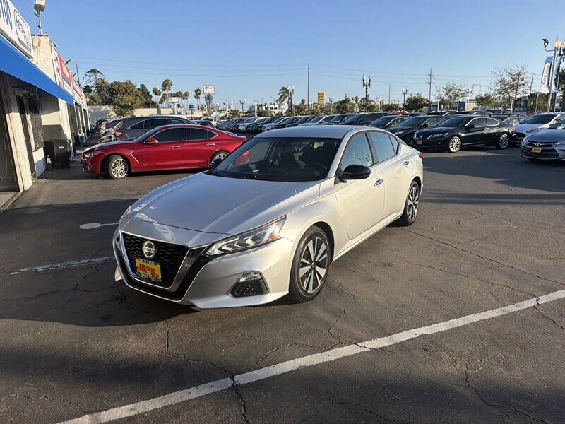 2021 Nissan Altima 2.5 SV