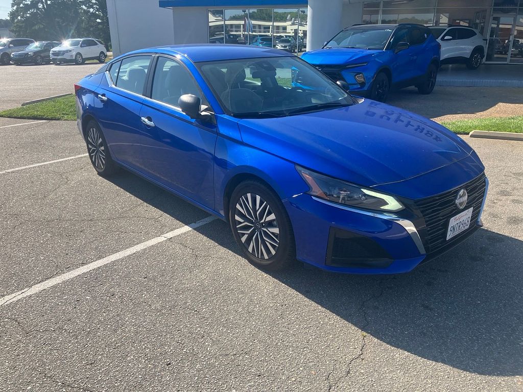 2025 Nissan Altima 2.5 SV