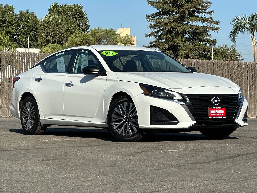 2025 Nissan Altima 2.5 SV