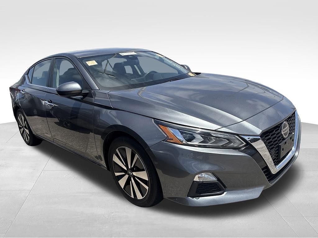 2022 Nissan Altima 2.5 SV