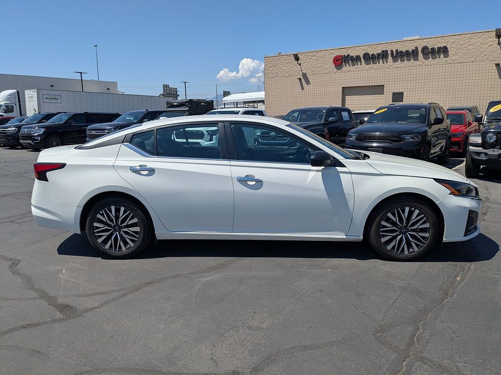 2025 Nissan Altima 2.5 SV