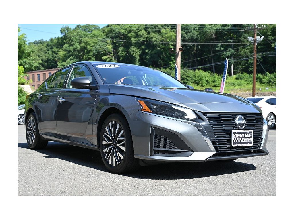 2024 Nissan Altima 2.5 SV