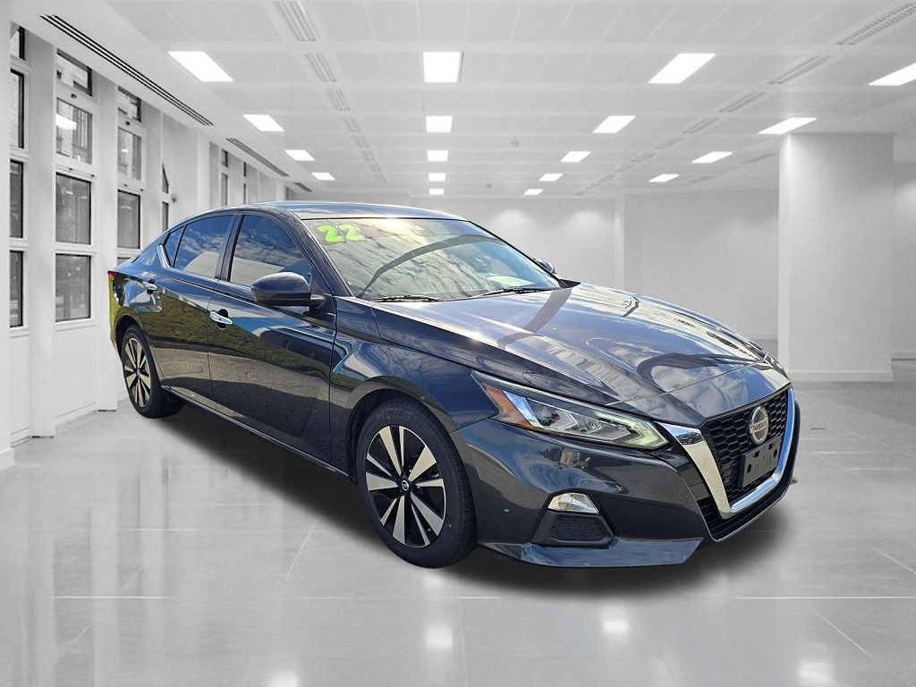 2022 Nissan Altima 2.5 SV