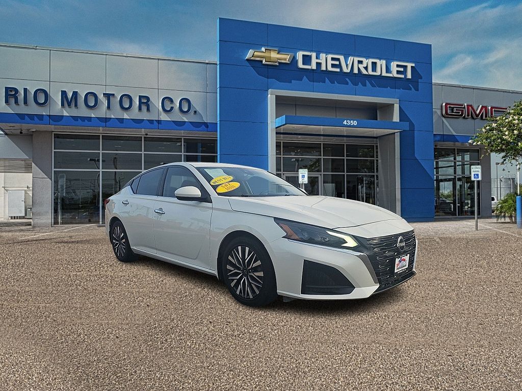 2023 Nissan Altima 2.5 SV