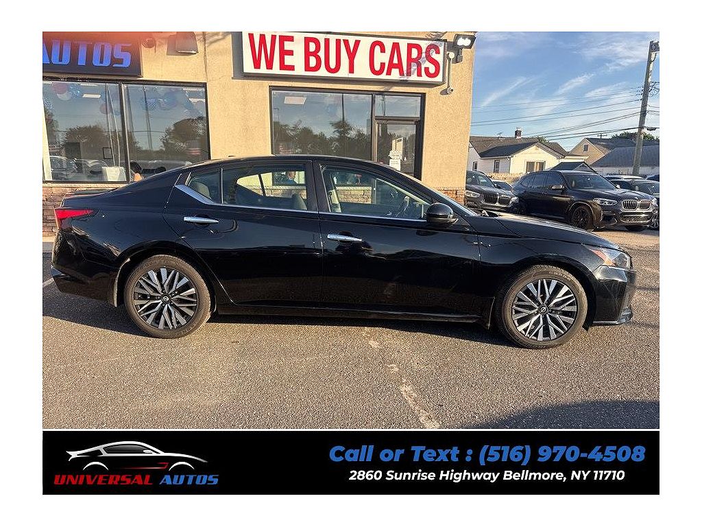 2024 Nissan Altima 2.5 SV