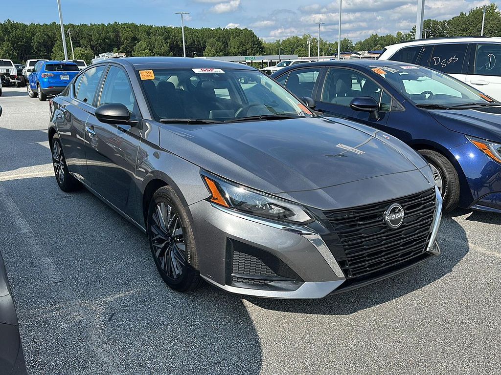 2025 Nissan Altima 2.5 SV