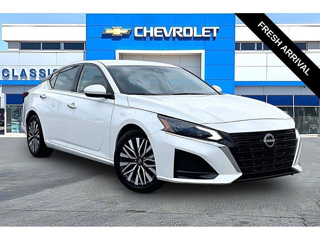 2023 Nissan Altima 2.5 SV