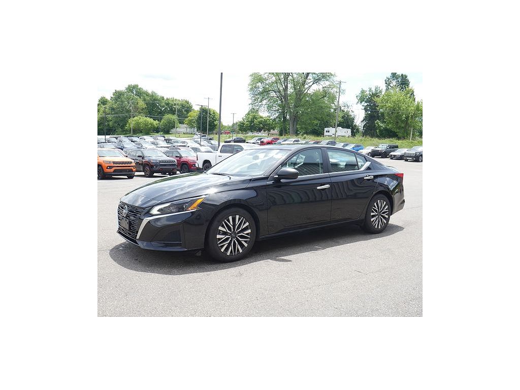2024 Nissan Altima 2.5 SV