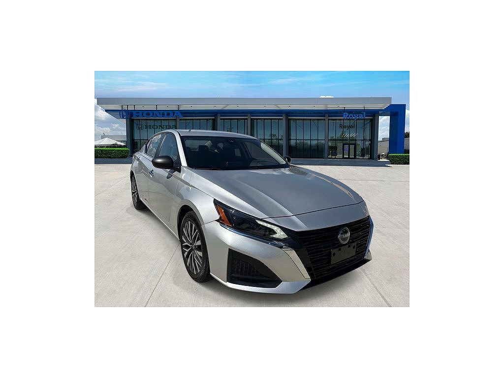 2024 Nissan Altima 2.5 SV