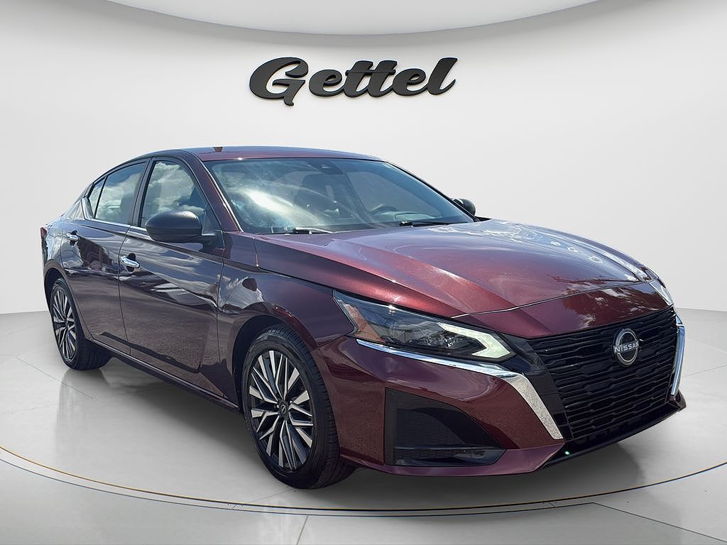 2025 Nissan Altima SV
